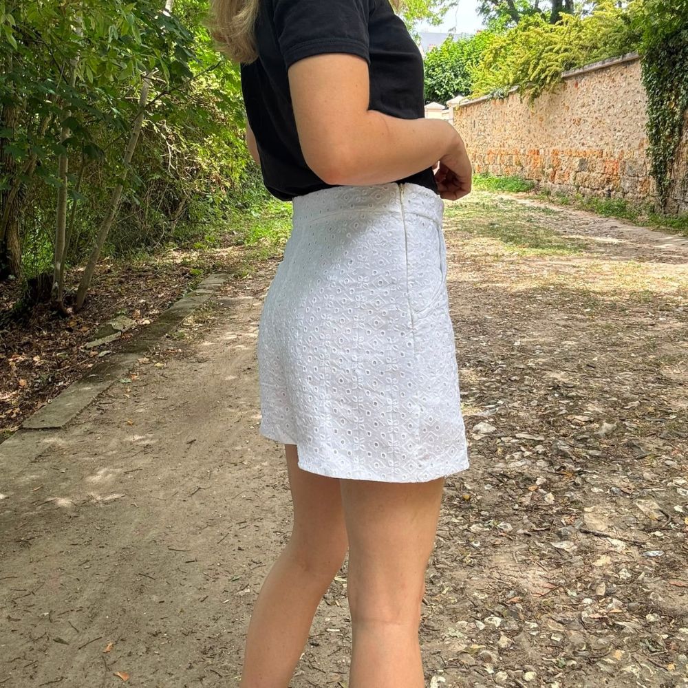 Short broderie anglaise William